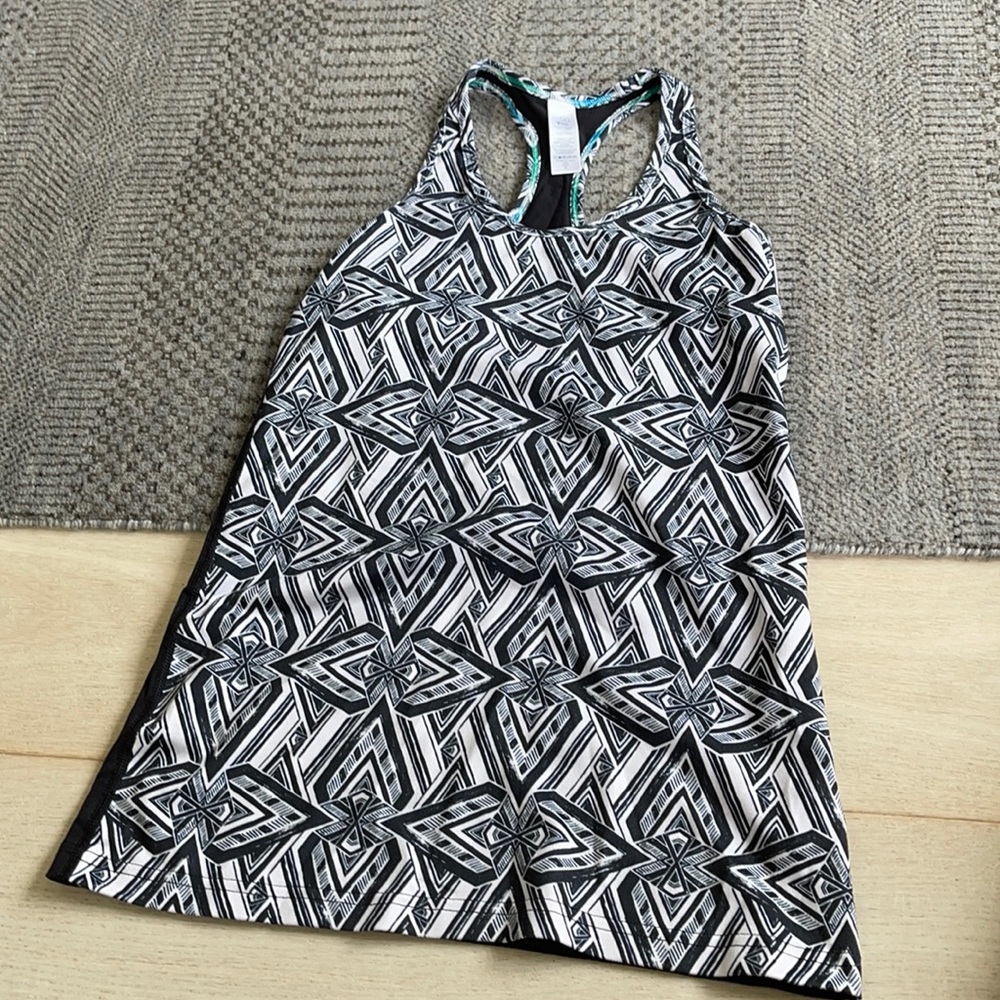 Ivivva tank top